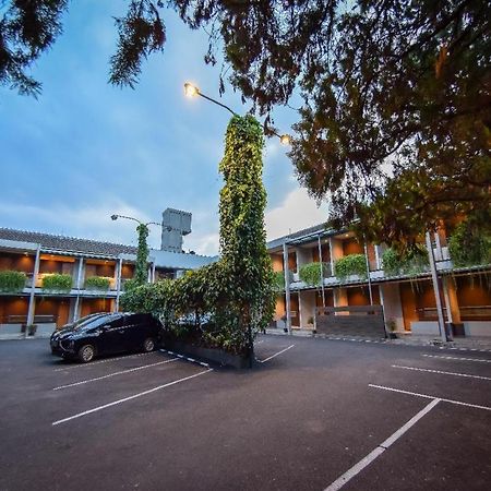 Hotel Nyland Pasteur Bandung Extérieur photo